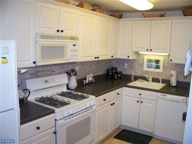 930 Maple Ave, Glenolden, PA 19036 - photo 7