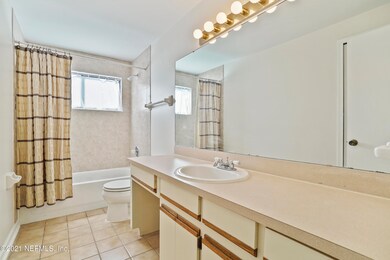 8060 Corky Ct E, Jacksonville, FL 32244 - photo 5