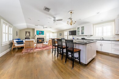 96 Standish Way