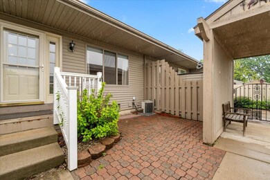04-62340 Arlington Cir Unit 5