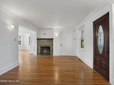 13 Suburban Ave, Cos Cob, CT 06807 - photo 2