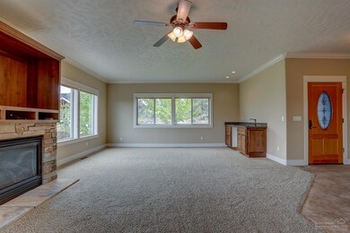 2341 SW 43rd St, Redmond, OR 97756 - photo 3