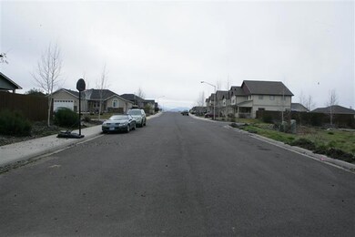 488 E Rolling Hills Dr, Eagle Point, OR 97524 - photo 5