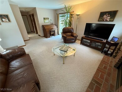 1024 Thomas Dr SW, New Philadelphia, OH 44663 - photo 4