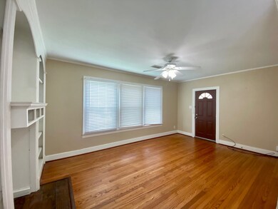 1911 Bradshaw St, Houston, TX 77008 - photo 3