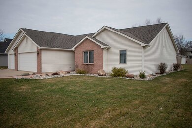 225 White Bridge Ct, Bluffton, IN 46714 - photo 4