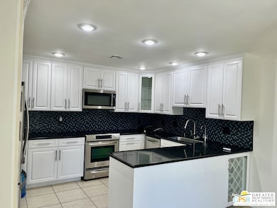 2559 N Whitewater Club Dr unit A, Palm Springs, CA 92262 - photo 7