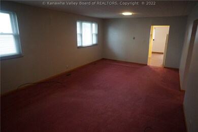 1220 Lightner Ave, Dunbar, WV 25064 - photo 2