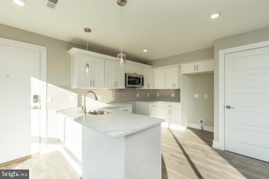 2517 N Hope St unit 5, Philadelphia, PA 19133 - photo 3