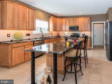 450 Forest Ln, North Wales, PA 19454 - photo 4