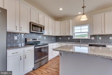 66 Man o War Way, Martinsburg, WV 25404 - photo 3