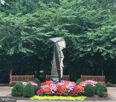 1924 Crescent Park Dr unit 30B, Reston, VA 20190 - photo 3