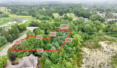 8285 Grovemont Ct unit 1, Grand Blanc, MI 48439 - photo 7