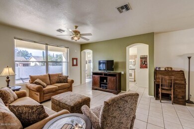 Spacious Livingroom
