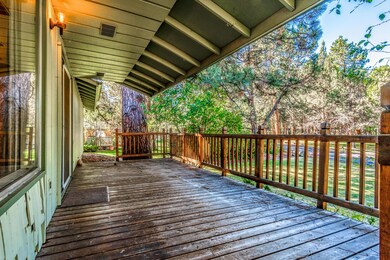 61357 Keelally Ct, Bend-37