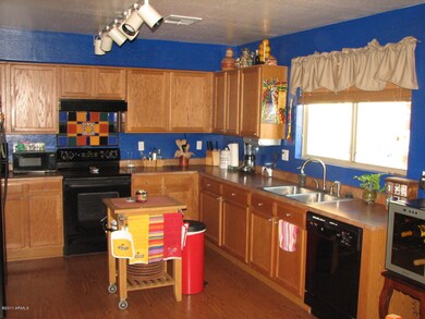 5 Kitchen