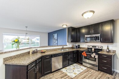 430 Hillcrest Dr, Circleville, OH 43113 - photo 6