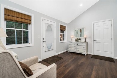 Mudroom/ Side Entry