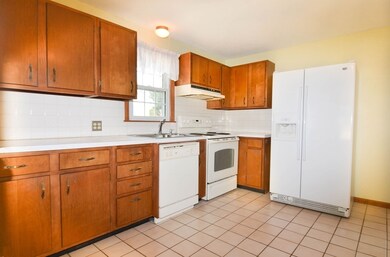 15 Mountainview St, Wilbraham, MA 01095 - photo 3