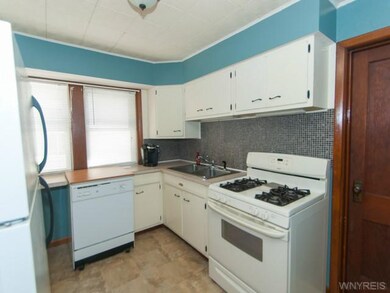 Kitchen lower