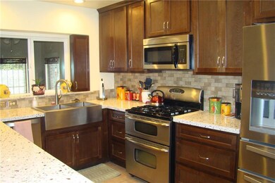 10641 Janway Dr, El Paso, TX 79935 - photo 5