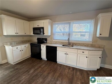 32 N Front St, Coplay, PA 18037 - photo 6