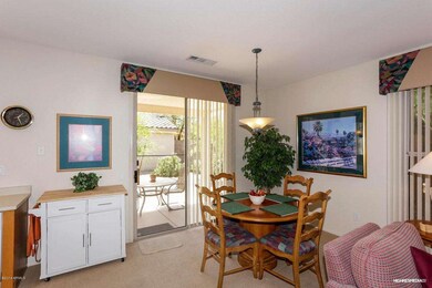 EAT IN GREAT ROOM