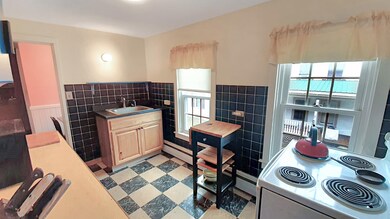 71 Atkinson St, Bellows Falls, VT 05101 - photo 4