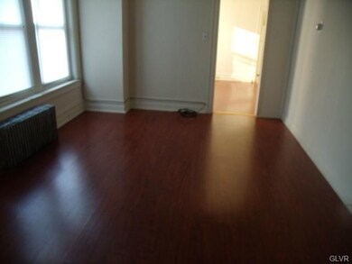 915 W Allen St unit 1, Allentown, PA 18102 - photo 2