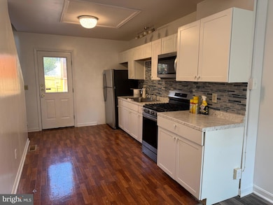 306 S Penn St, York, PA 17401 - photo 4