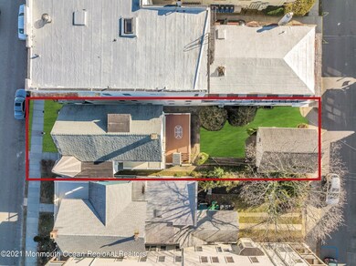 30X114 Lot w/Garage