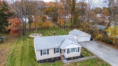 24 Nod Rd, Swansea, MA 02777 - photo 4