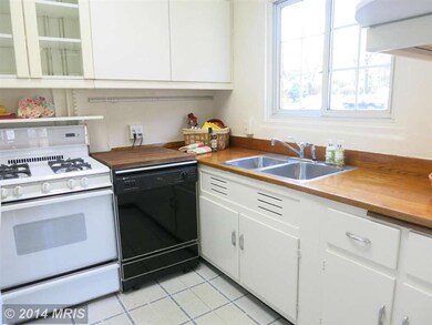 3231 Martha Custis Dr unit 3231, Alexandria, VA 22302 - photo 4