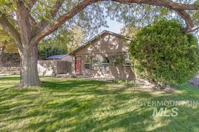 823 Maple St, Nampa, ID 83686 - photo 3