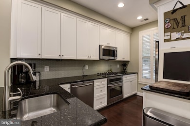 808 Madison St, Alexandria, VA 22314 - photo 6