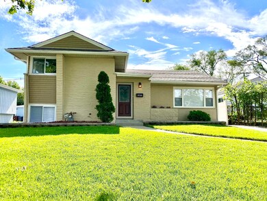 17121 Whittier Ave, Hazel Crest, IL 60429 - photo 2