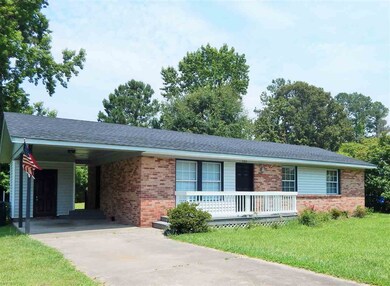 305 Lakewood Dr, Jacksonville, NC 28546 - photo 2