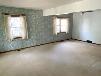 902 11th Ave SW, Austin, MN 55912 - photo 4