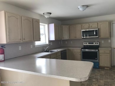 412 Mountain Rd, Albrightsville, PA 18210 - photo 3