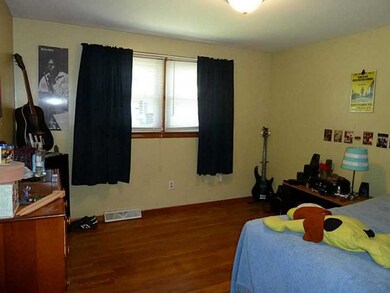 56 Perkins St, Warwick, RI 02886 - photo 7