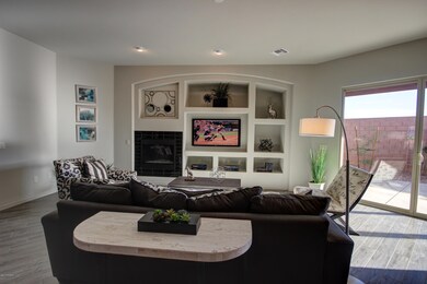 2573_living1
