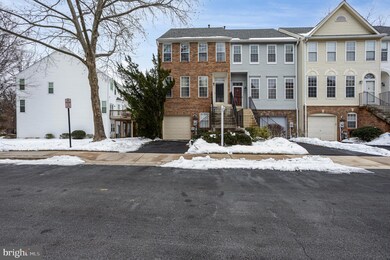 9136 Carriage House Ln, Columbia, MD 21045 - photo 2