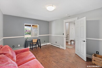 Family room 2