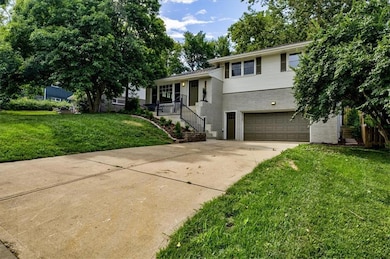 5657 W 50th St, Roeland Park, KS 66202 - photo 4
