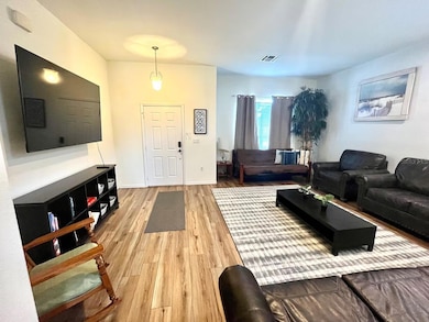 529 Cadiz Loop, Davenport, FL 33837 - photo 4