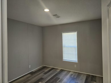 120 Willow Ln unit 360, Tampa, FL 33610 - photo 6