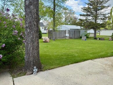 308 S 10th St, Wishek, ND 58495 - photo 4
