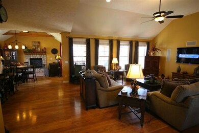 2013 W Stonegate Ln, Nixa, MO 65714 - photo 4