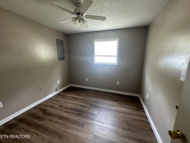 382 W Monticello Pike, Huntsville, TN 37756 - photo 5