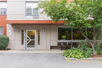 1 Balint Dr unit 267, Yonkers, NY 10710 - photo 2